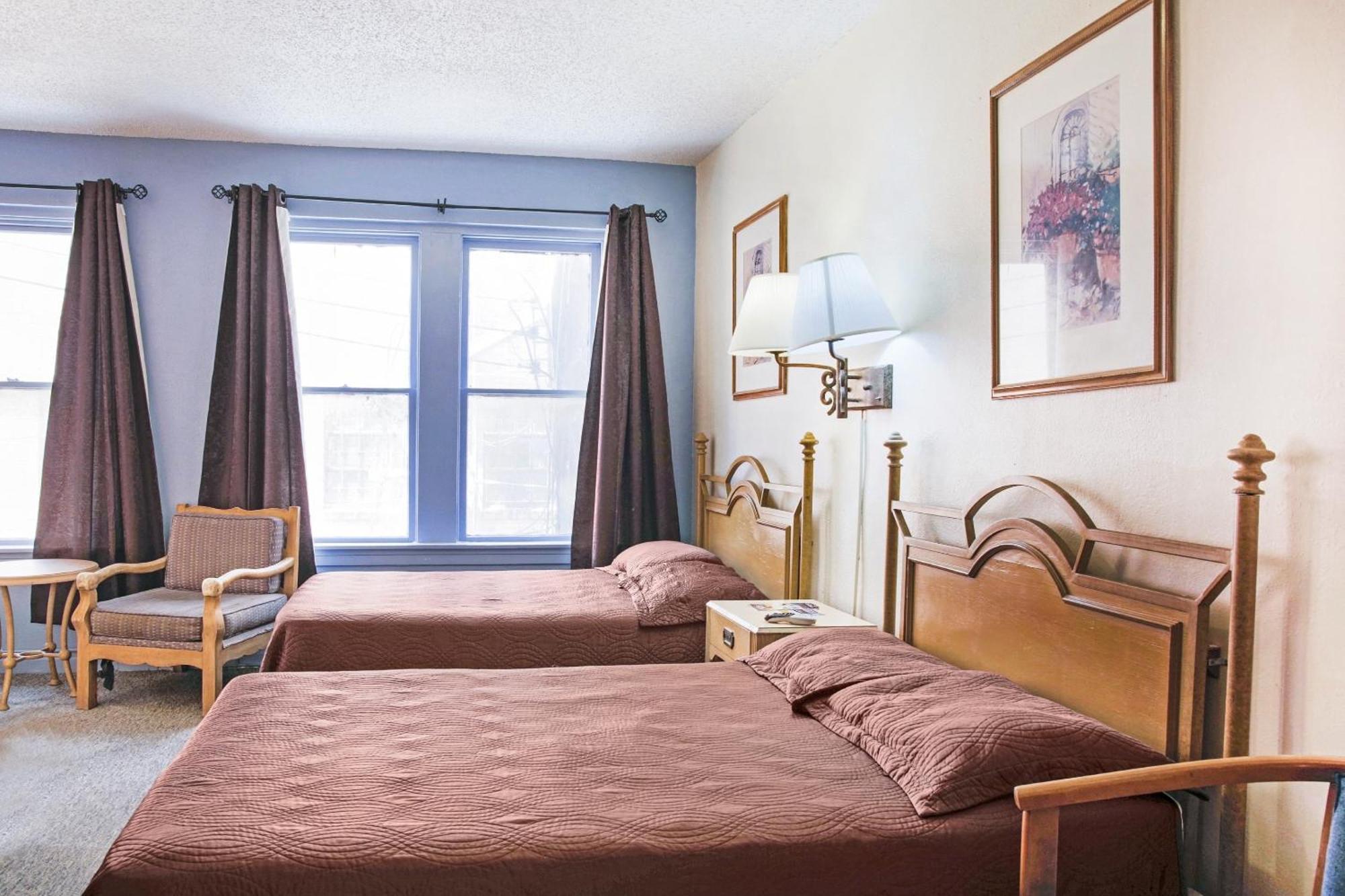 Oyo Historic Cameron Hotel Brownsville I-69E Zewnętrze zdjęcie