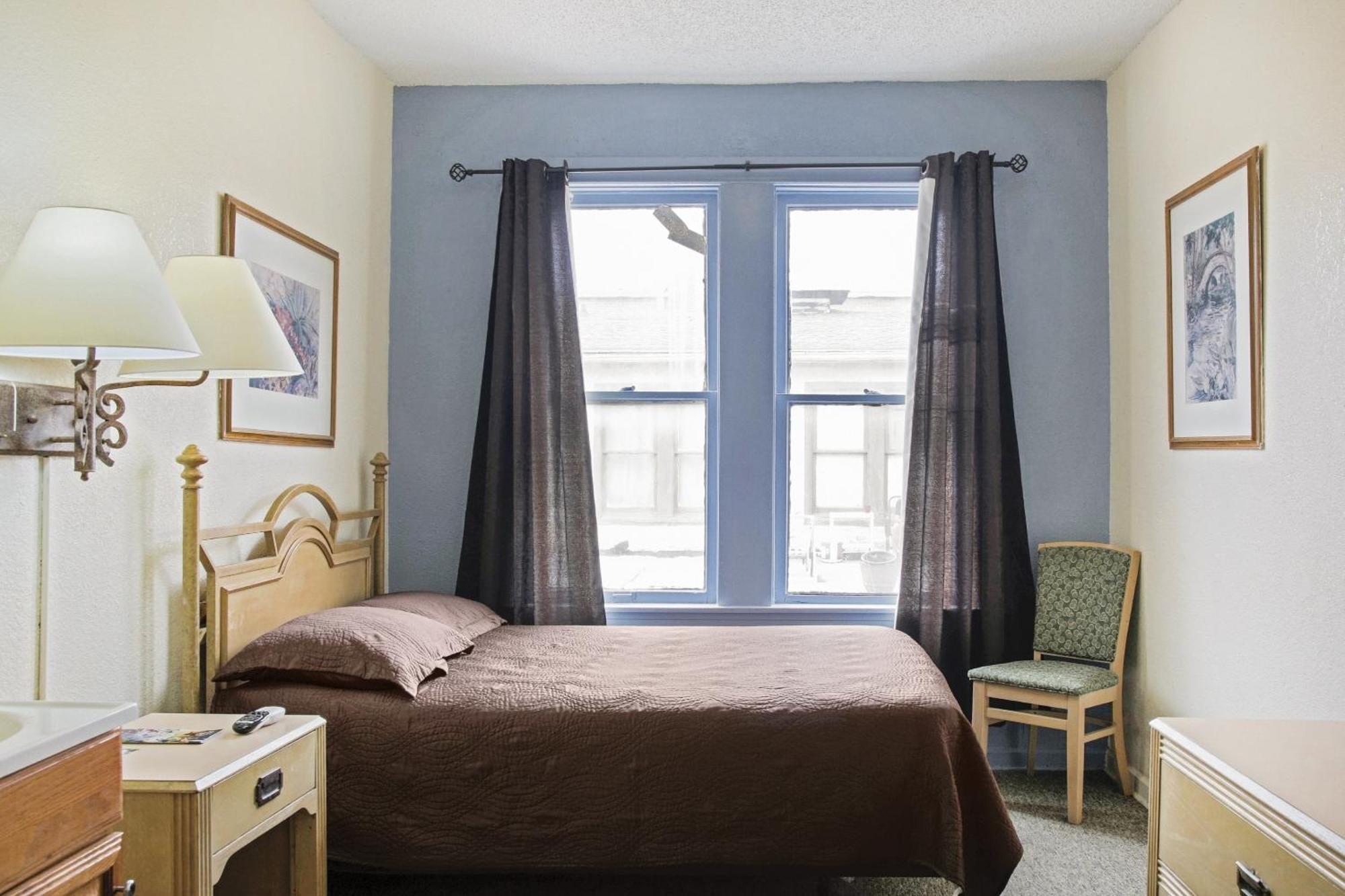 Oyo Historic Cameron Hotel Brownsville I-69E Zewnętrze zdjęcie